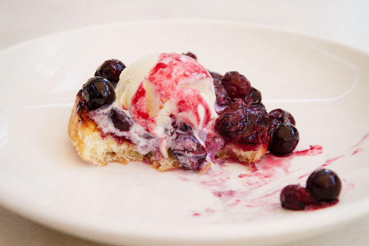 Grilled Doughnuts With Blueberry