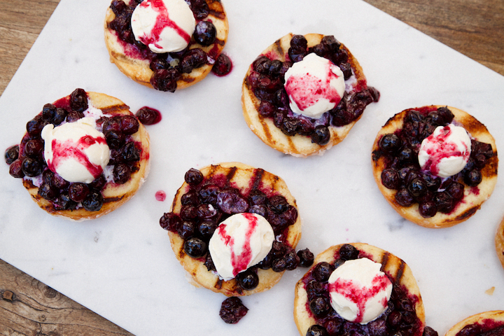 Grilled Doughnuts With Blueberry