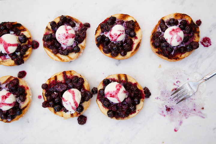 Grilled Doughnuts With Blueberry