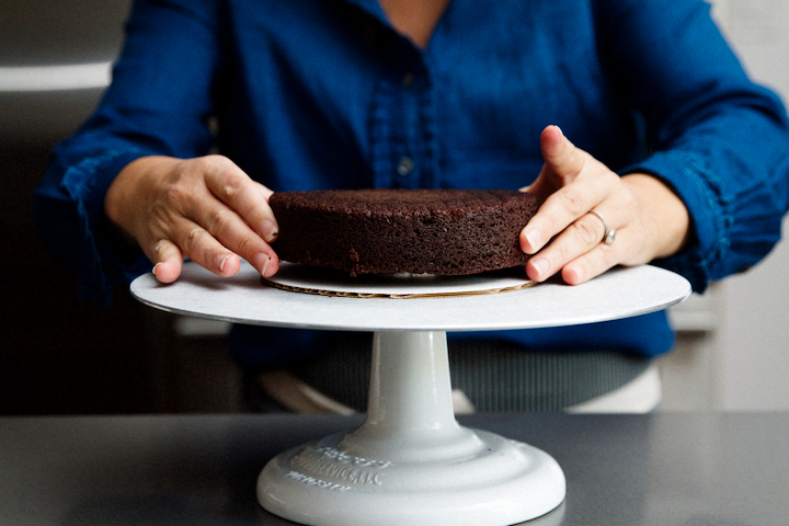 Double Chocolate Naked Cake 