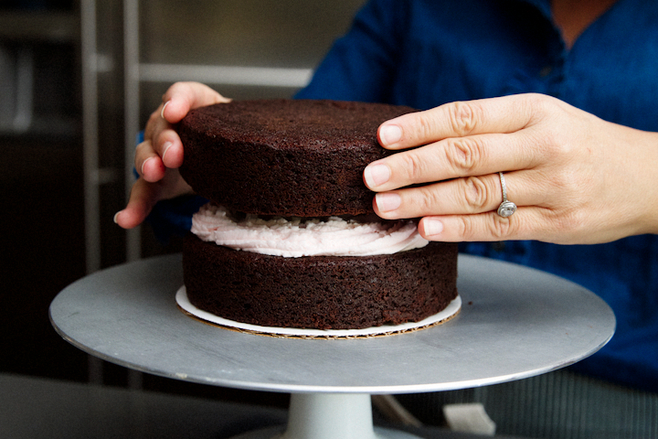 Double Chocolate Naked Cake 