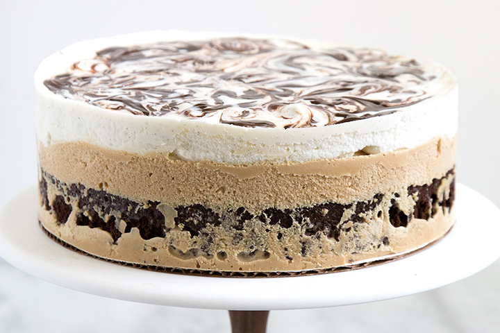 Ice Cream Cake ~ 10 Ways to Sweetly Chill Out This Summer