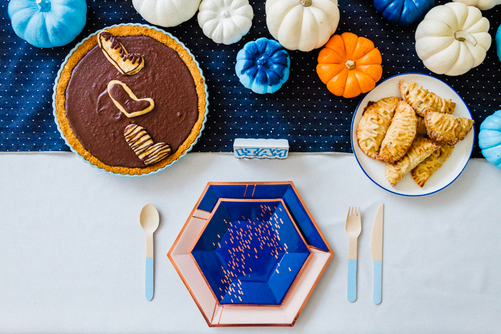 Thanksgiving Dessert Table