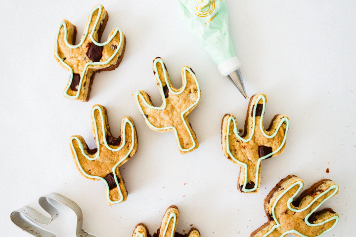 Electric Green Royal Icing on Cactus Cookie