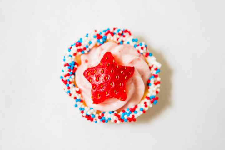 strawberry cream cheese tarts