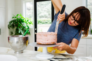 Using the offset spatula